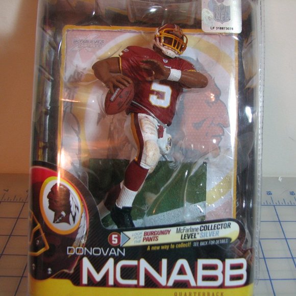 Action Figure - Picture 2 of 4